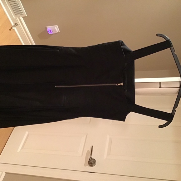 Little black dress - Picture 2 of 2